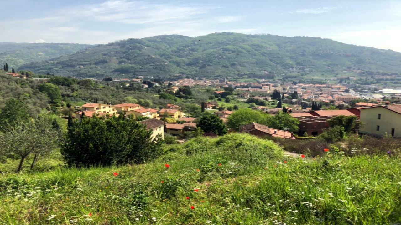 Casa Vacanza Ilia Pescia Exteriör bild