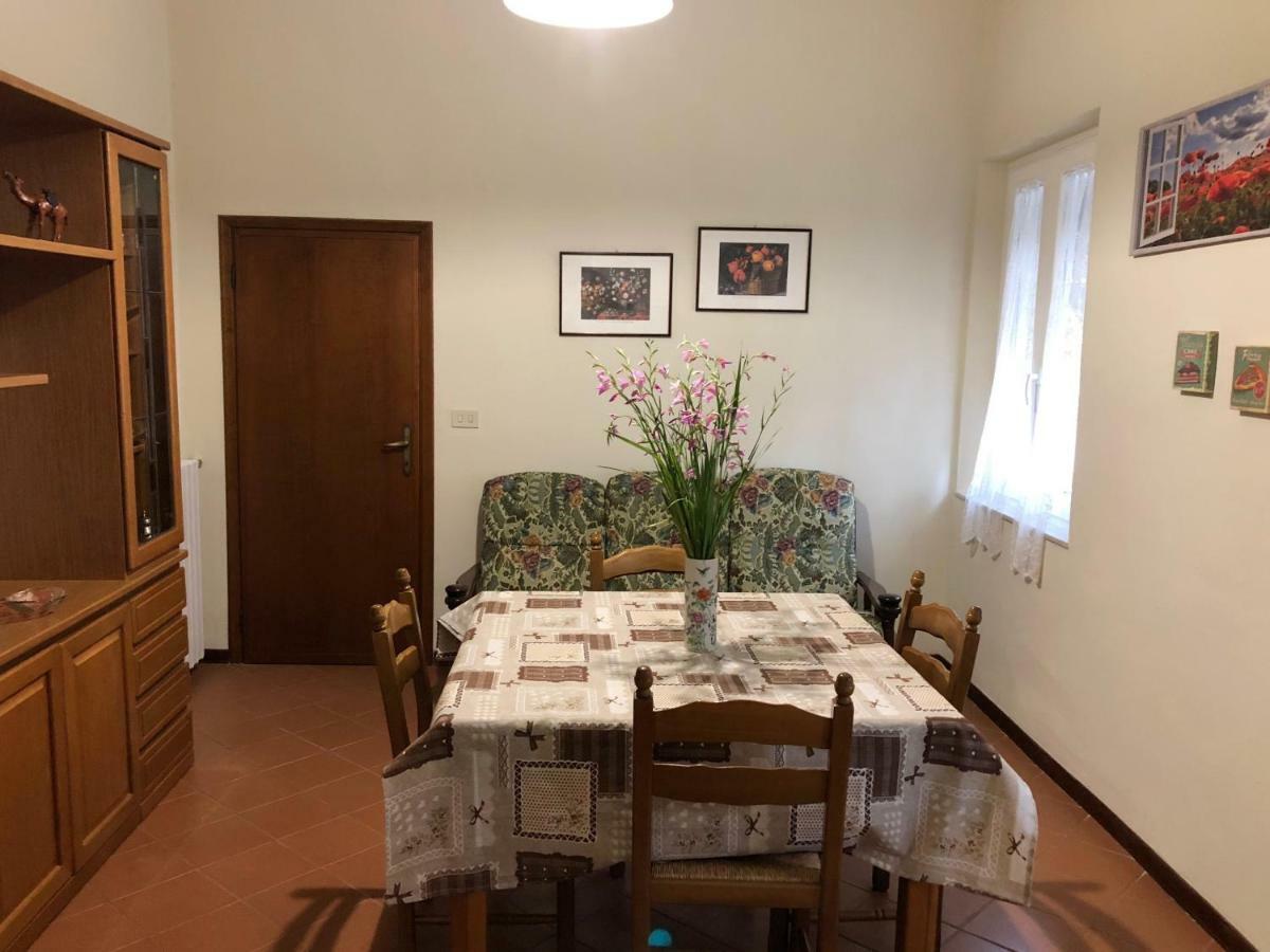 Casa Vacanza Ilia Pescia Exteriör bild