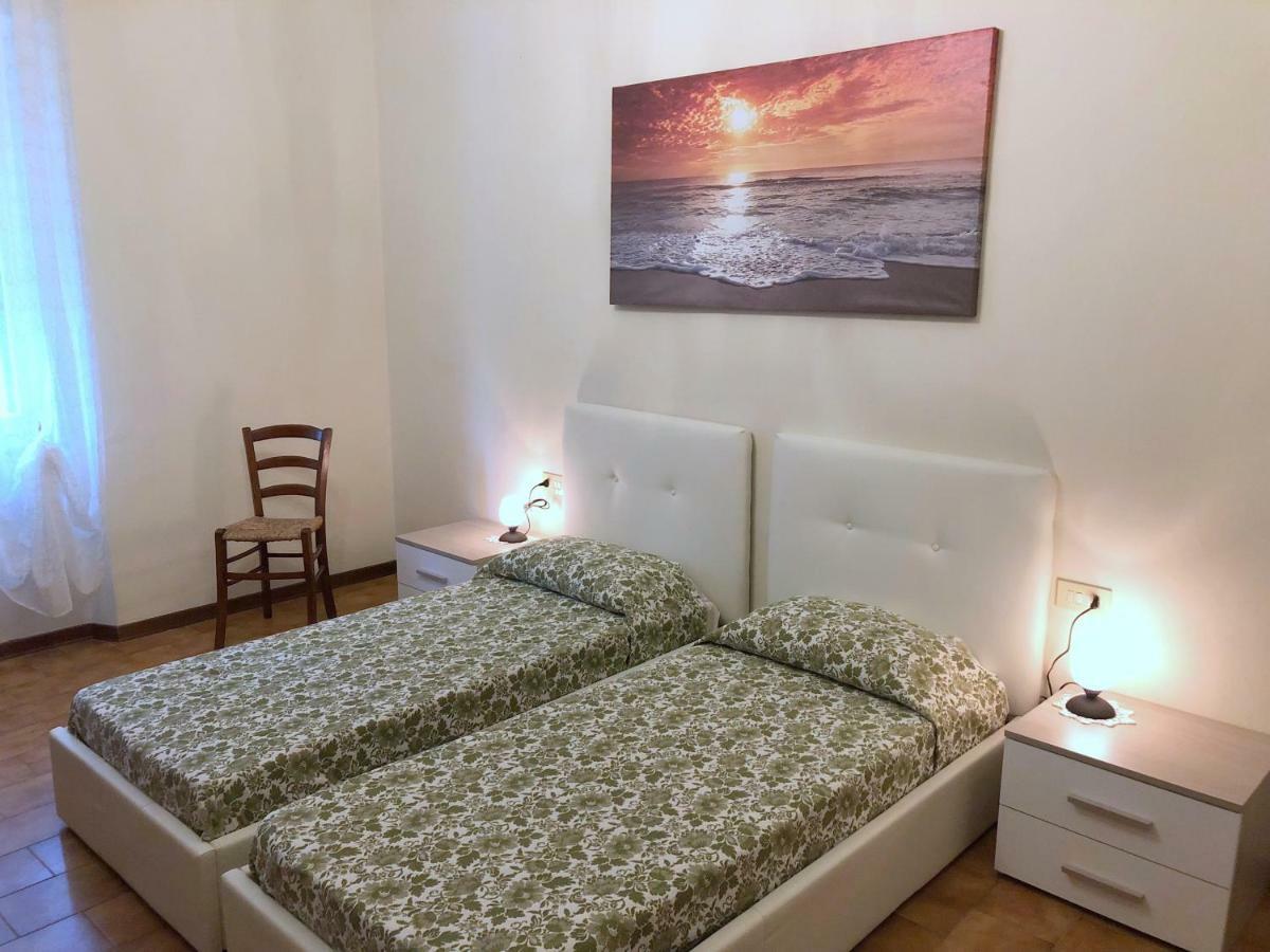Casa Vacanza Ilia Pescia Exteriör bild