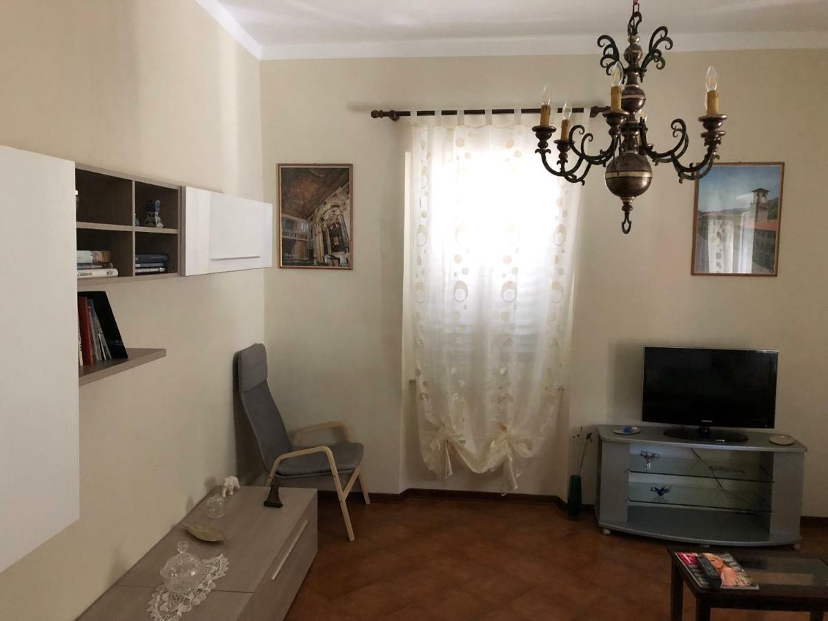 Casa Vacanza Ilia Pescia Exteriör bild
