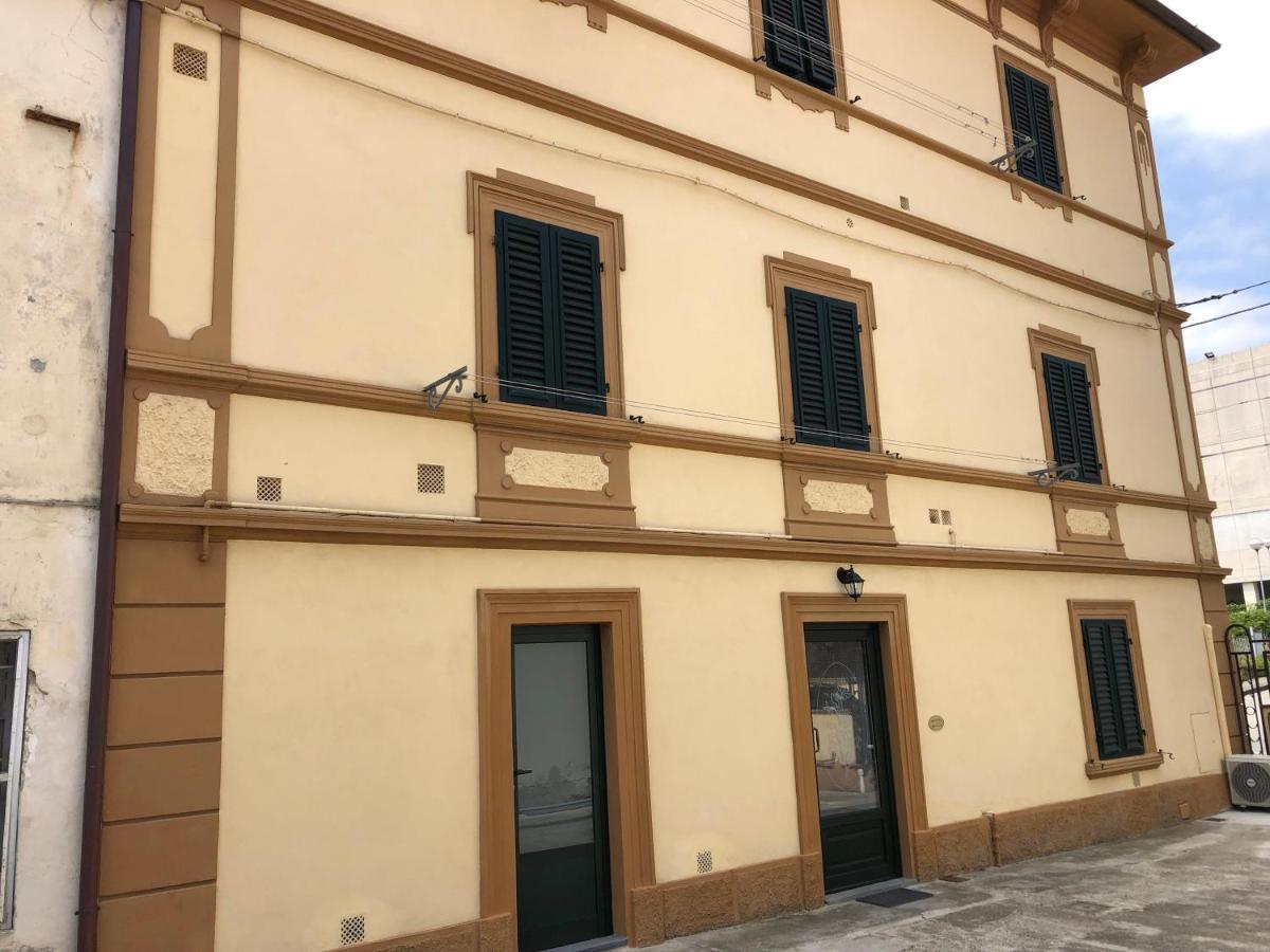 Casa Vacanza Ilia Pescia Exteriör bild