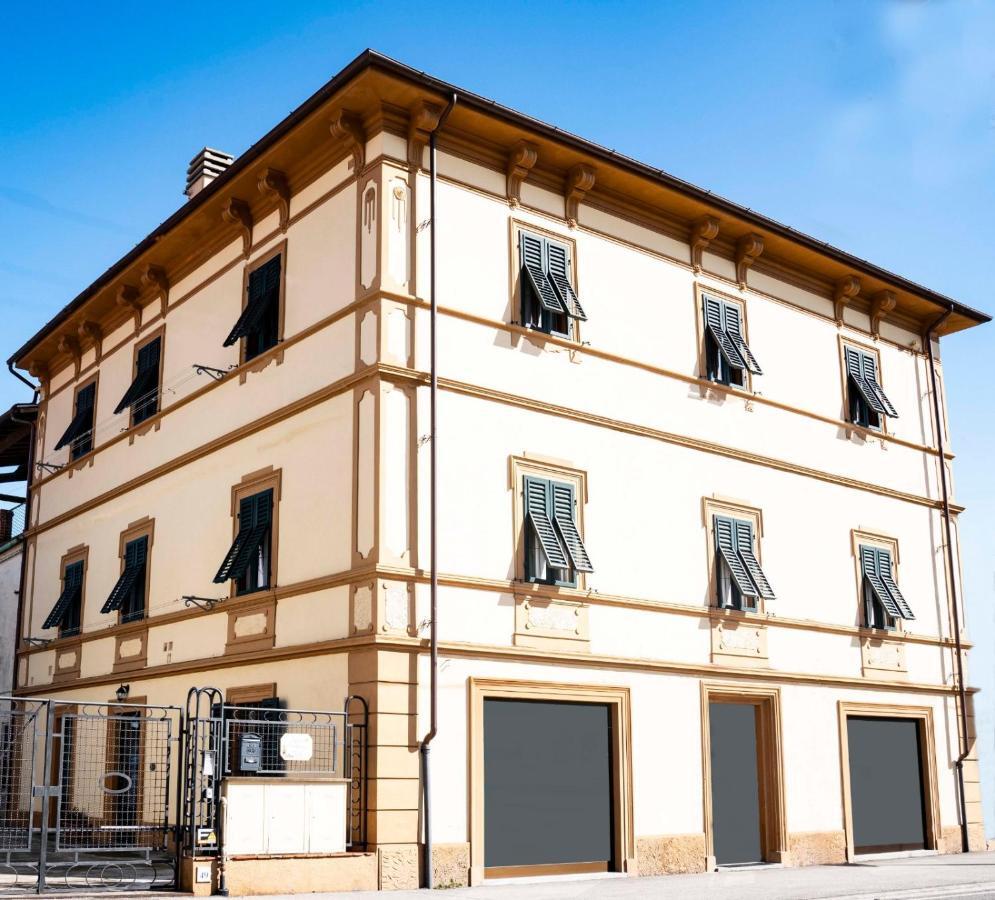 Casa Vacanza Ilia Pescia Exteriör bild