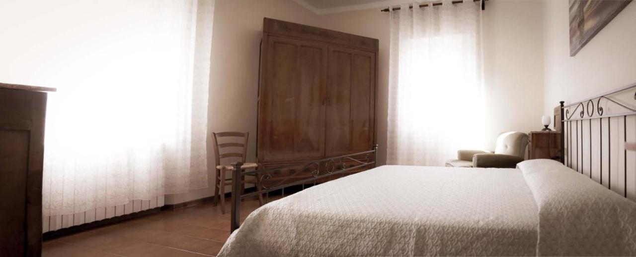 Casa Vacanza Ilia Pescia Exteriör bild