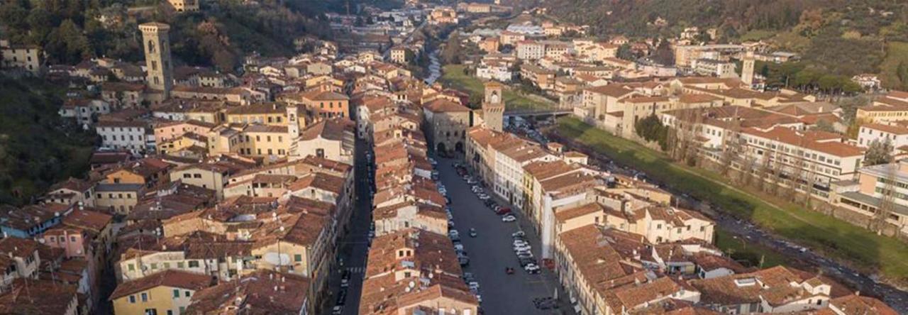 Casa Vacanza Ilia Pescia Exteriör bild